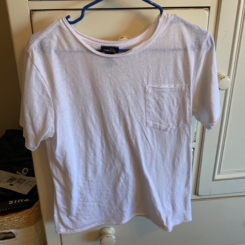white tee